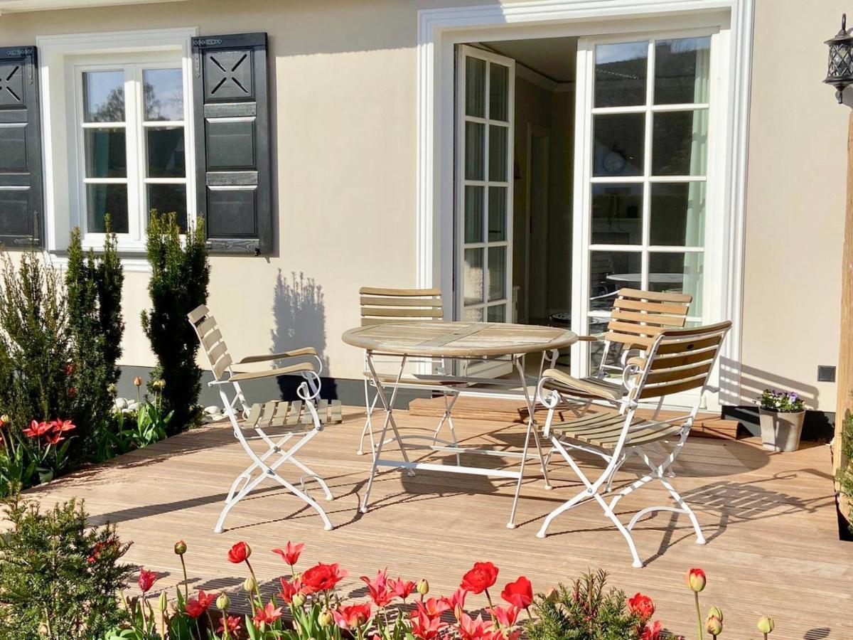 Апартаменты Traumhaus Unter Reet Цингст Экстерьер фото